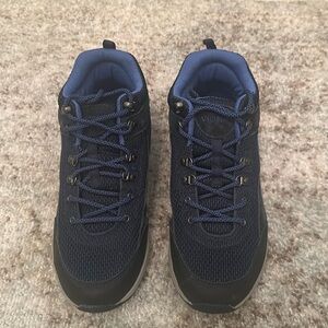 Women’s vionic boots- excellent condition! Size 9.5